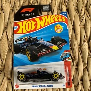 ORACLE RED BULL RACING Formula 1 One F1 TRACK ACES 2025 Hot Wheels RedBull Car 🆕